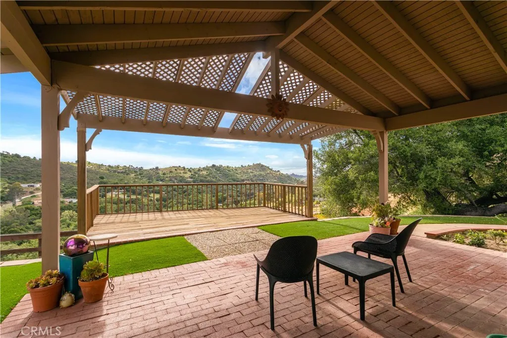 https://cdn.realtyfeed.com/cdn/127/306424711/38f305499d8a1fd10da564ba6282e16c.webp