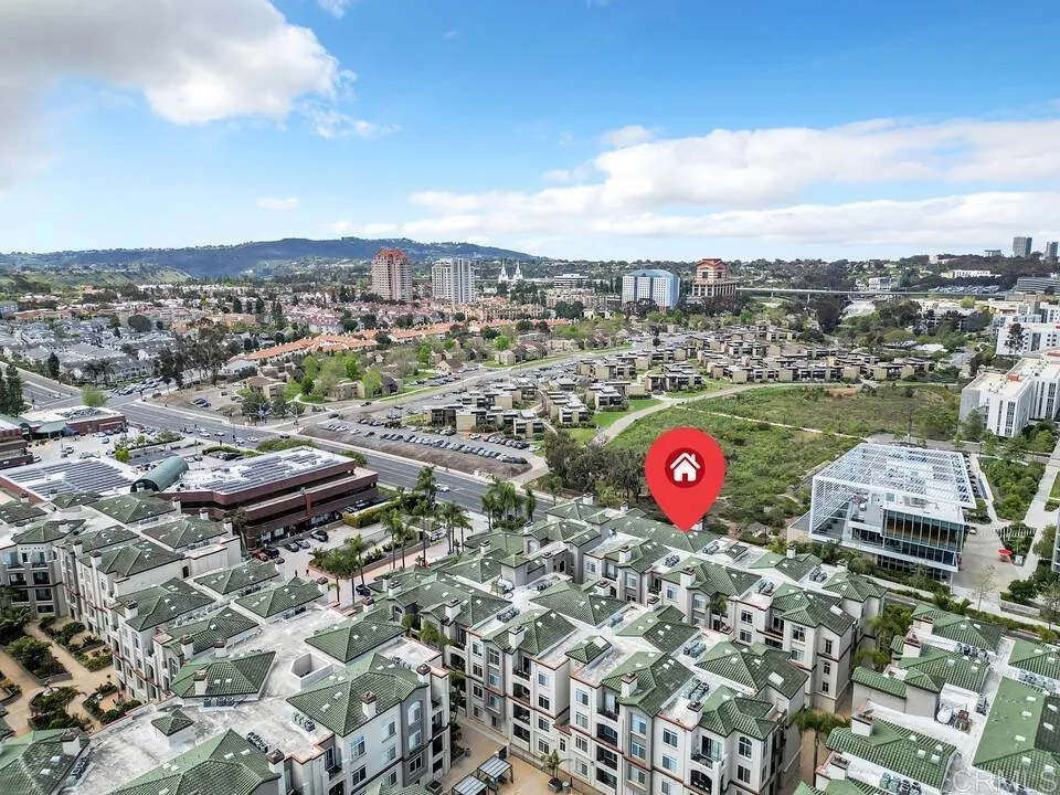 https://cdn.realtyfeed.com/cdn/127/306424717/05b55a75330372404bd4723cc258804a.webp