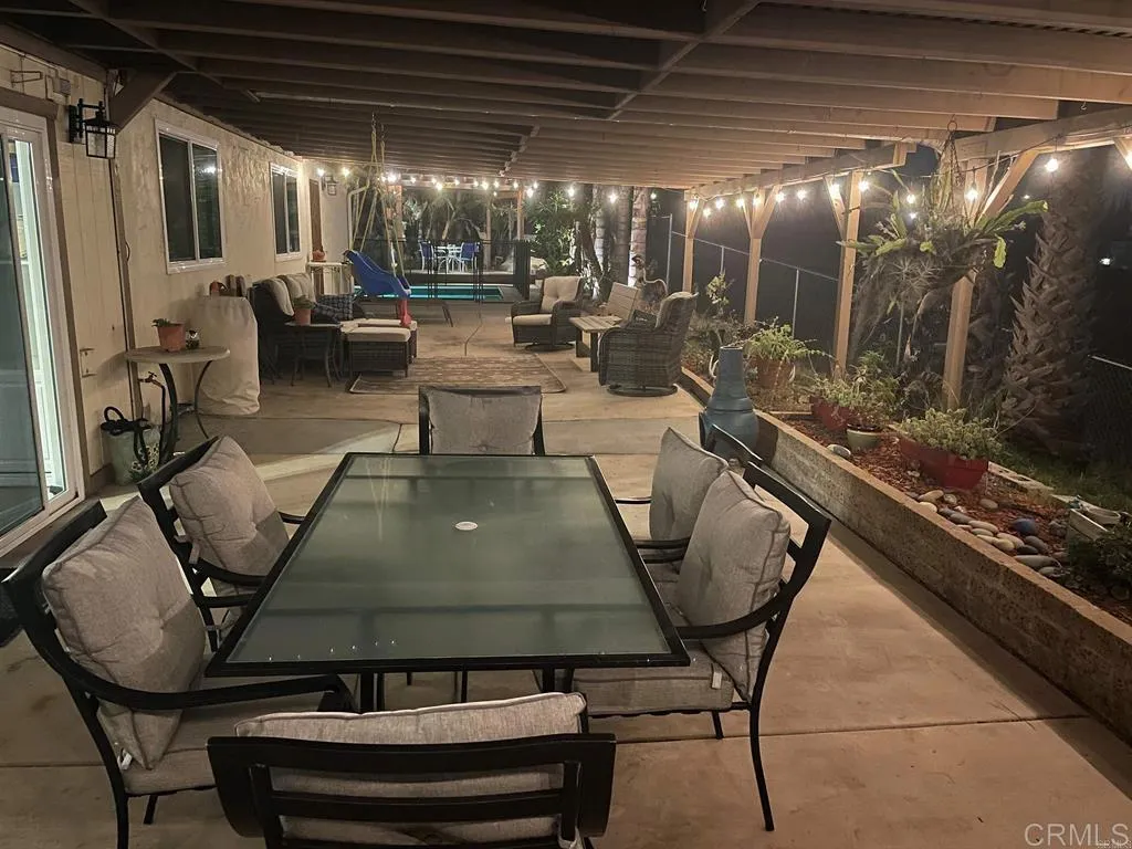 https://cdn.realtyfeed.com/cdn/127/306424732/95c5a8fb81289a79506c80ce24773ca7.webp