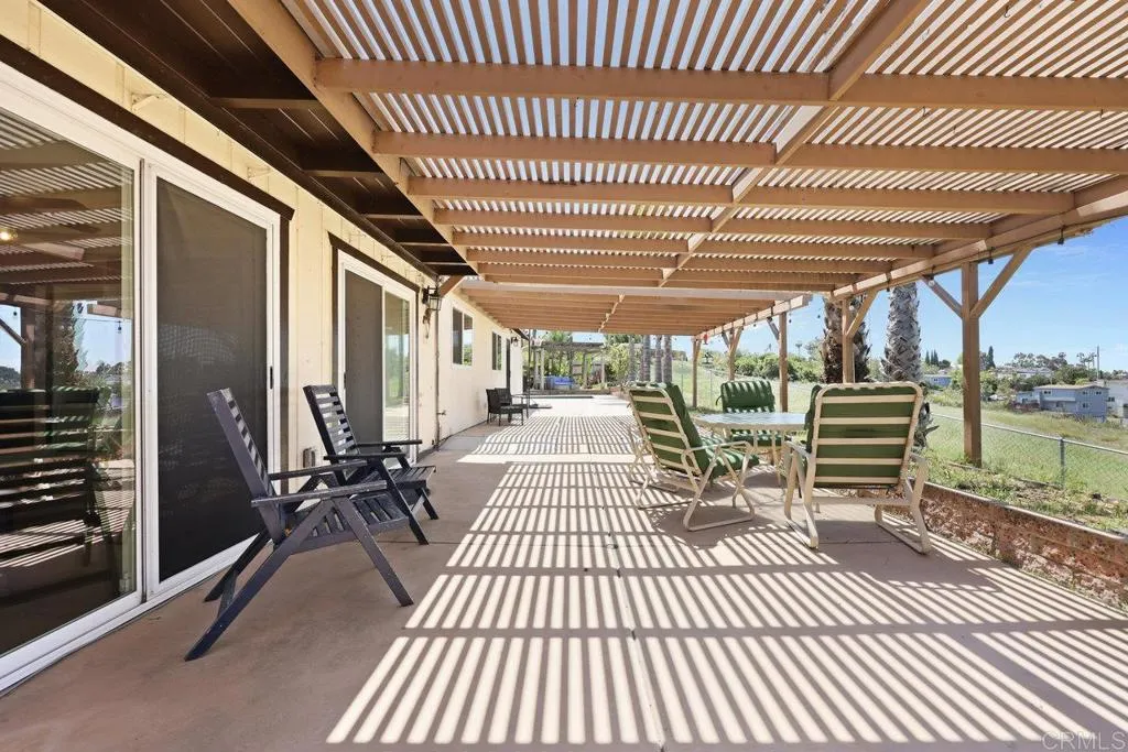 https://cdn.realtyfeed.com/cdn/127/306424732/981be66ee6a351a860e2907ea3191906.webp