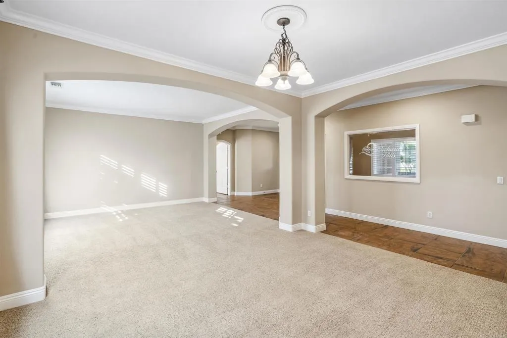 https://cdn.realtyfeed.com/cdn/127/306424813/255bb81becfecbd47daa231bb473008d.webp