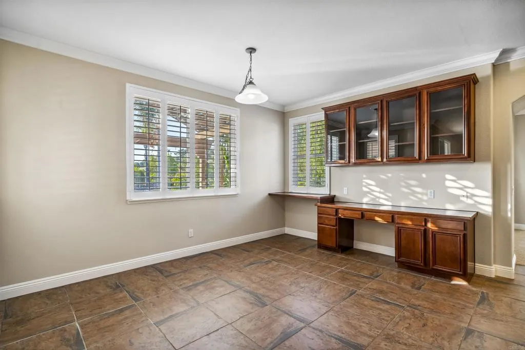 https://cdn.realtyfeed.com/cdn/127/306424813/3793869dbf63e8707746a2c8704df627.webp