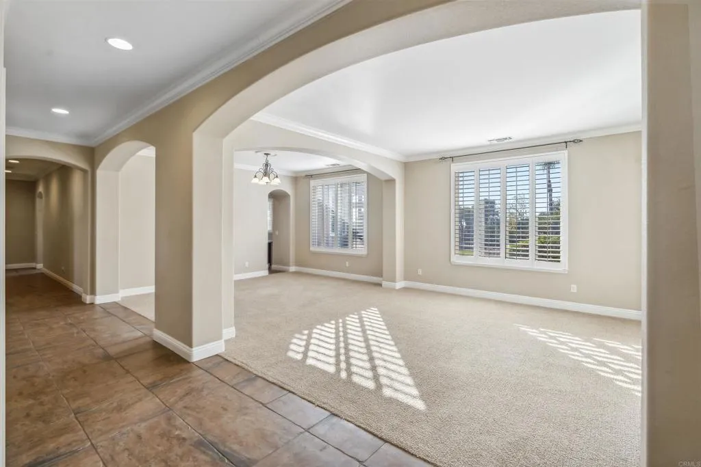 https://cdn.realtyfeed.com/cdn/127/306424813/746b81bc5f7ac777170ef453fee406dd.webp