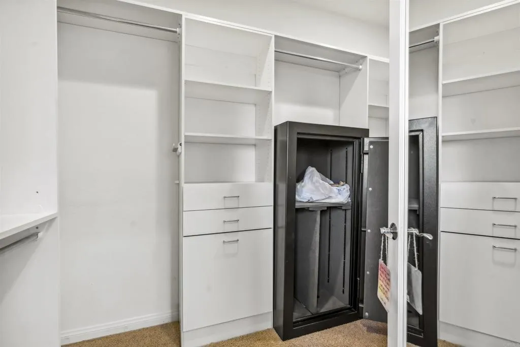 https://cdn.realtyfeed.com/cdn/127/306424813/aeedad0dd0055003609fd2459e85d4cb.webp