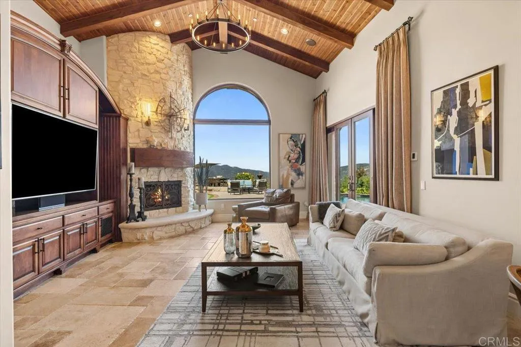https://cdn.realtyfeed.com/cdn/127/306424839/6443126c4a65f53daddfeb382ef41b9f.webp