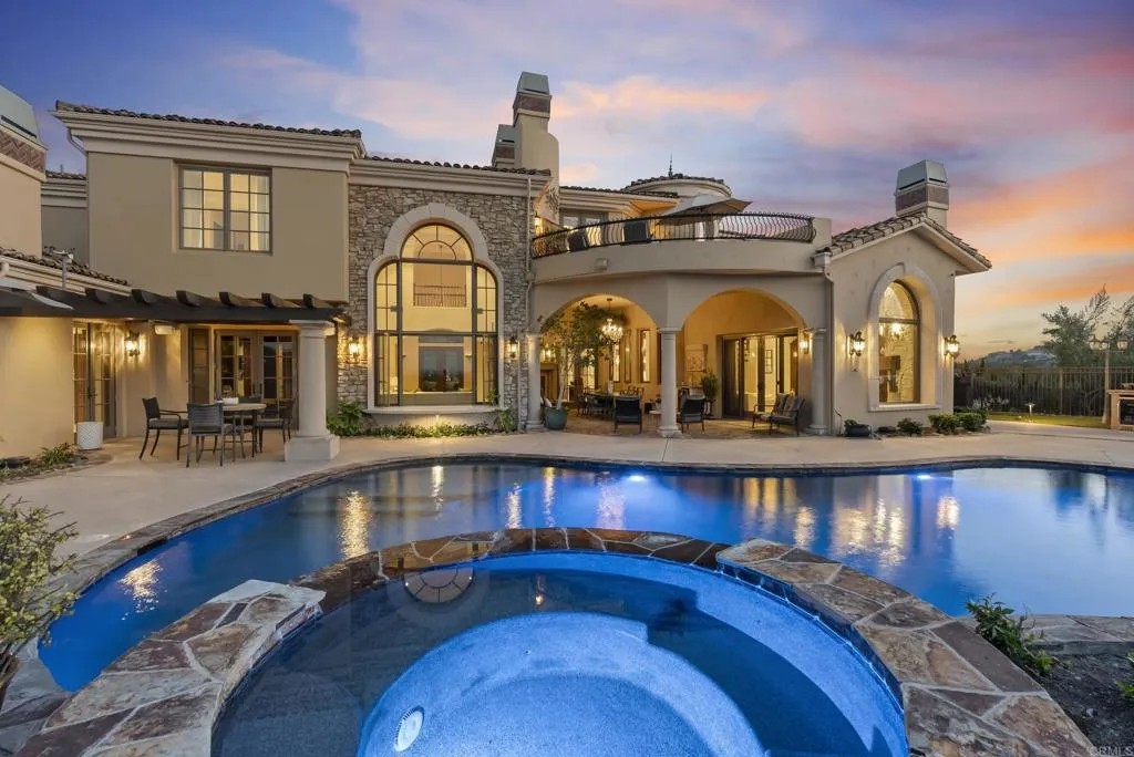https://cdn.realtyfeed.com/cdn/127/306424839/8af193e79f3d5f638c2372bce25f2620.webp