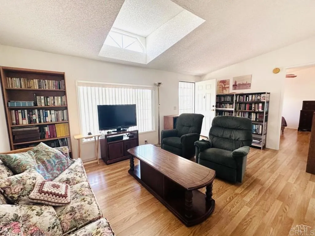 https://cdn.realtyfeed.com/cdn/127/306425260/66ac1b14ca78009d4801550109f29fb7.webp