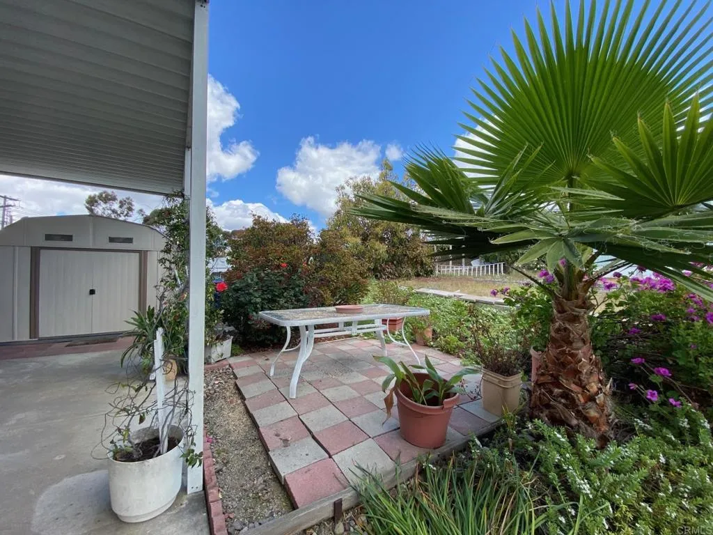 https://cdn.realtyfeed.com/cdn/127/306425260/68f2cd1a61aafd777de5adb3cc2fb88d.webp