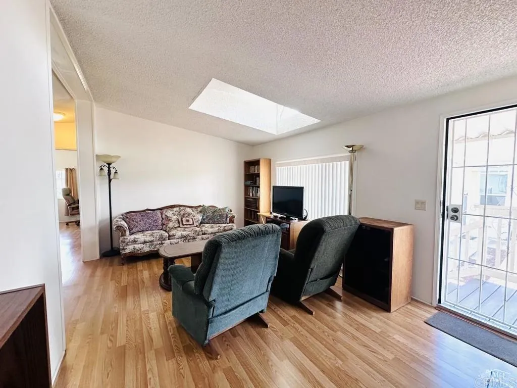 https://cdn.realtyfeed.com/cdn/127/306425260/b6b8c491cba493ed1994581ced81d049.webp