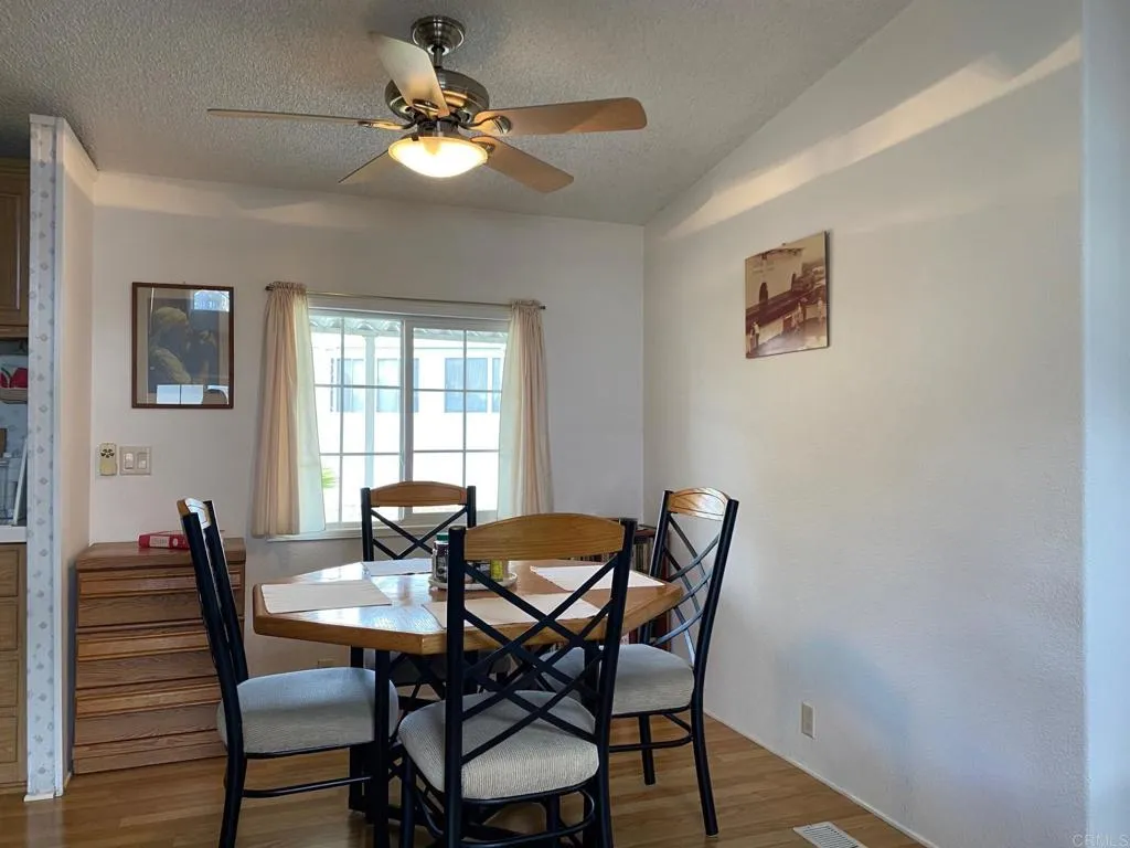 https://cdn.realtyfeed.com/cdn/127/306425260/bb68f2c70913e0ff8c01193c5113e33d.webp