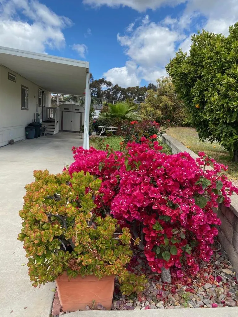 https://cdn.realtyfeed.com/cdn/127/306425260/e3dce06c12b3346aab1a00943df383ba.webp