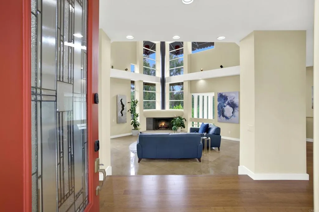 https://cdn.realtyfeed.com/cdn/127/306425479/58ac4d06d84a9d965115c4c7b98aef97.webp