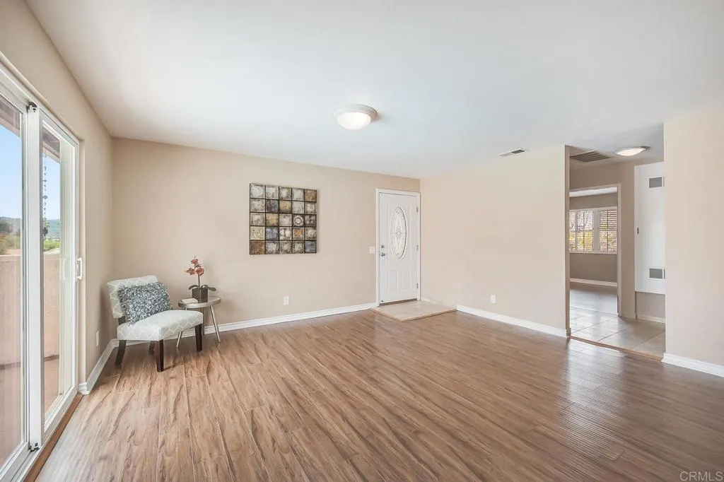 https://cdn.realtyfeed.com/cdn/127/306425538/61fe61ca8f6ed0035681bc0f8745f4c6.webp