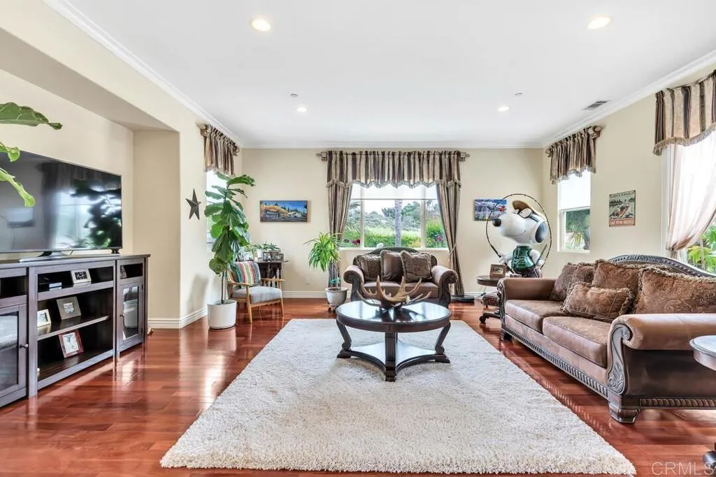 https://cdn.realtyfeed.com/cdn/127/306425548/078f3676b0180731bfd13c62d6d4c283.webp