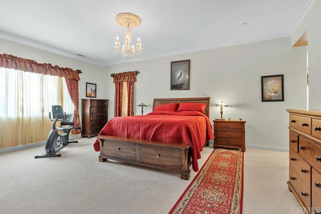 https://cdn.realtyfeed.com/cdn/127/306425548/baa5ec9351724dd046a6694419eb9153.webp
