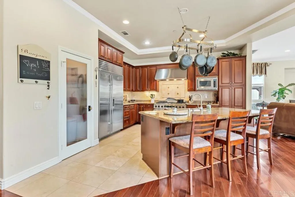 https://cdn.realtyfeed.com/cdn/127/306425548/ef195d30a59ea82effb3d93bb698f7b6.webp