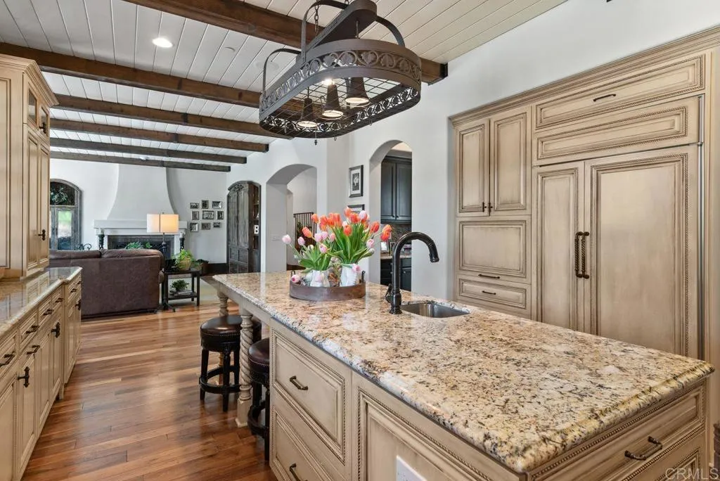 https://cdn.realtyfeed.com/cdn/127/306425560/52e5715d38aeaab135e4bde69b39f2f6.webp