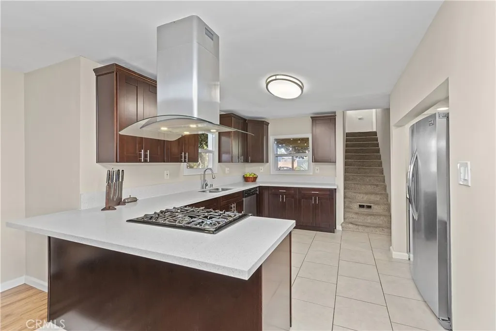 https://cdn.realtyfeed.com/cdn/127/306425584/4cebff0c684f6f383eebea6dabf15d6a.webp