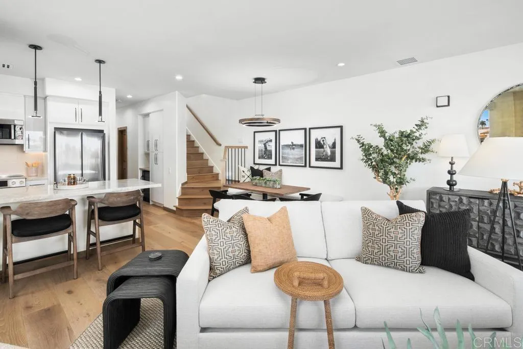 https://cdn.realtyfeed.com/cdn/127/306425589/1e52084d0c4e88a048bad5c9e606de86.webp