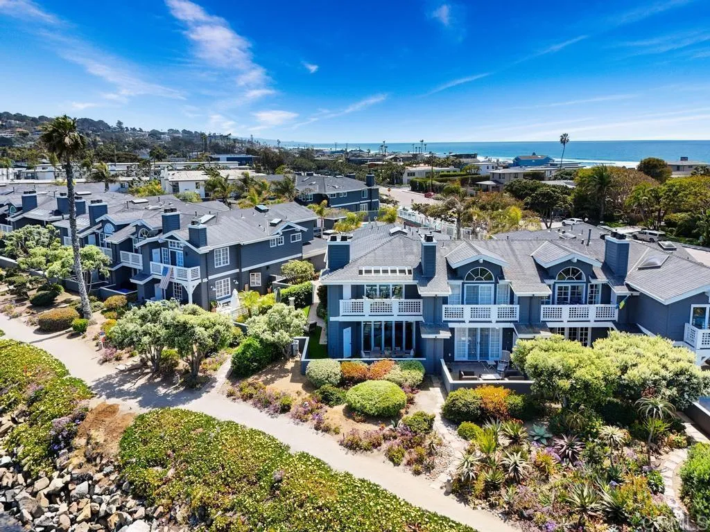 https://cdn.realtyfeed.com/cdn/127/306425589/30323d5d4a92c81a905af68975414cc7.webp
