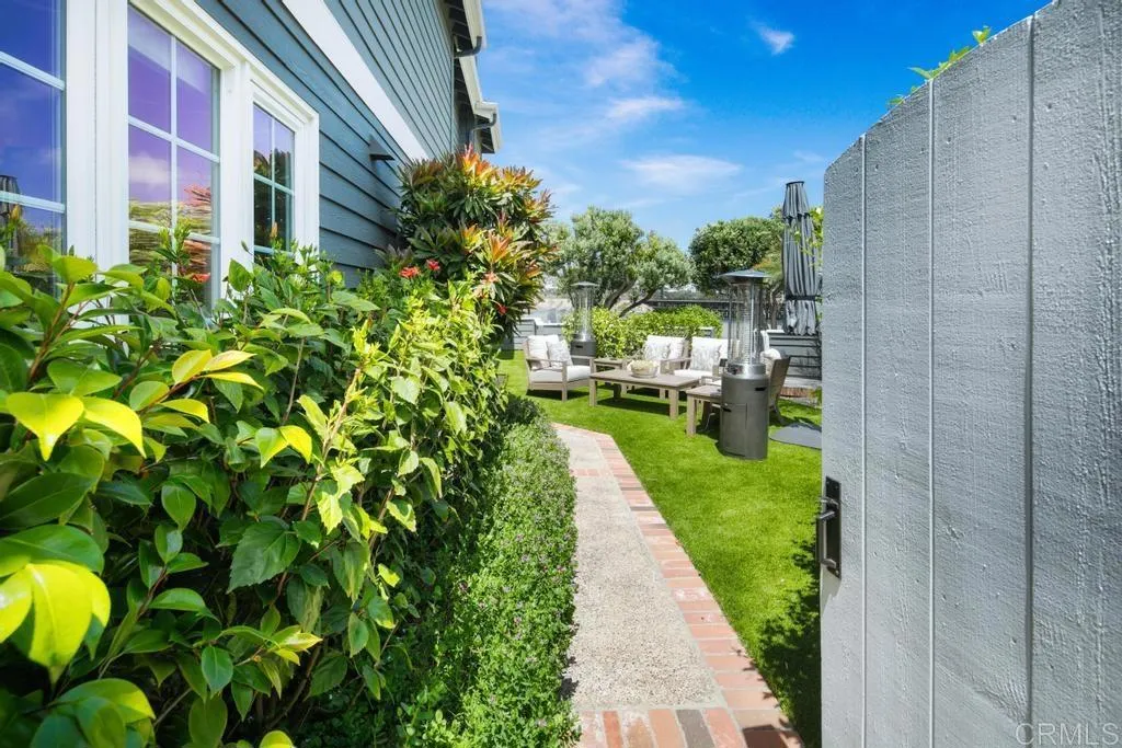 https://cdn.realtyfeed.com/cdn/127/306425589/a8bcdb583b71afb64c9b7181783dd49f.webp