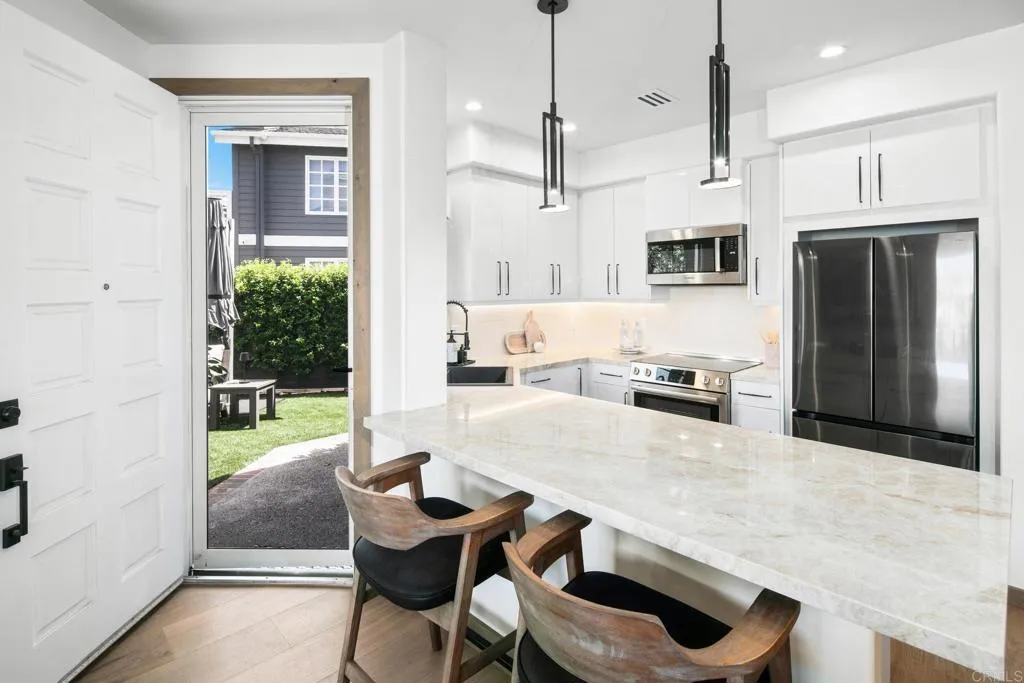 https://cdn.realtyfeed.com/cdn/127/306425589/ba649ca6d3a2917afcc5a7c51c1d0d30.webp