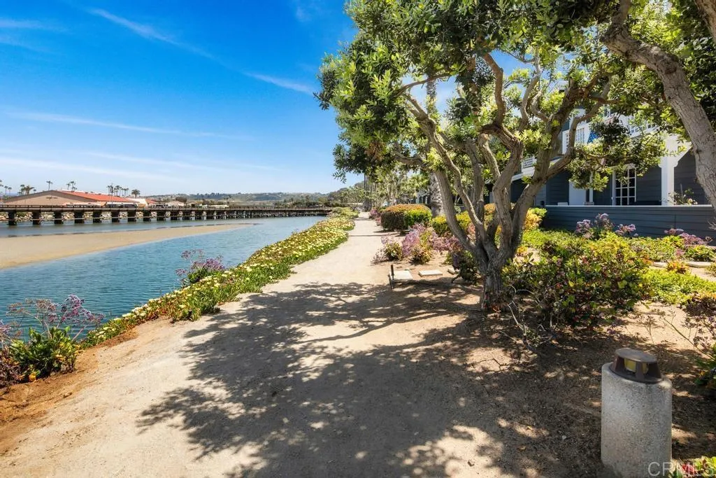 https://cdn.realtyfeed.com/cdn/127/306425589/f3b00e5fb99e6d6ef21fb9d1431d9f6f.webp
