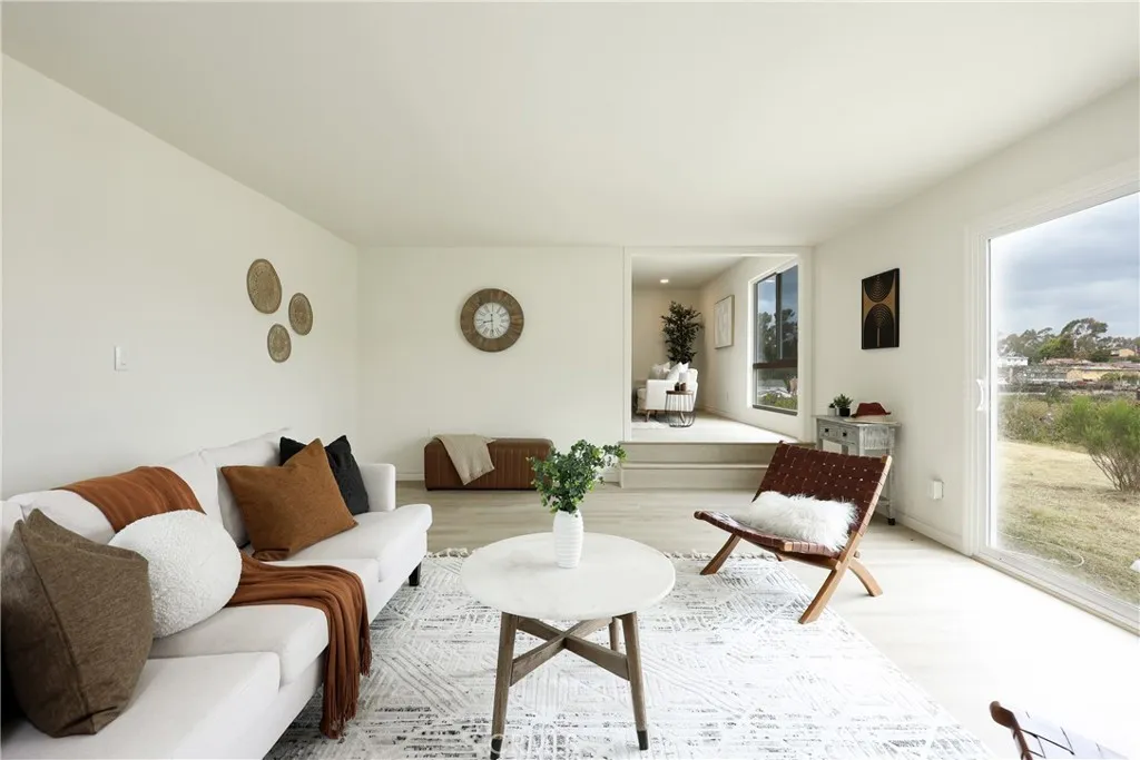 https://cdn.realtyfeed.com/cdn/127/306425666/430f4360b4fc81cefb5bc57e722a0bc7.webp