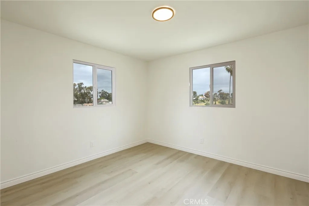 https://cdn.realtyfeed.com/cdn/127/306425666/4f6f15839d1f8c031ed620319f790ecd.webp