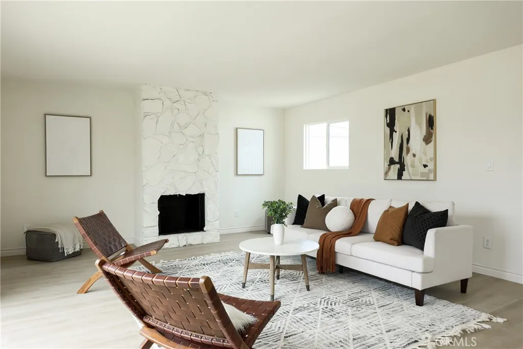 https://cdn.realtyfeed.com/cdn/127/306425666/e767e964b67af851505f4a219c9cd7bd.webp