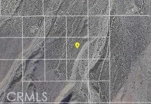 250 E Vic Avenue Z14, Llano, Ca 93544