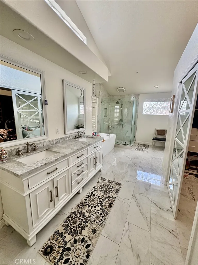https://cdn.realtyfeed.com/cdn/127/306426105/1df2f591a442844cfa0b14f30646bd44.webp