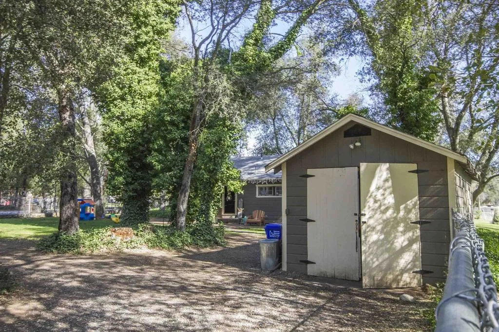 https://cdn.realtyfeed.com/cdn/127/306426109/5bd117c9c82c6a668917f7790fa3a91f.webp