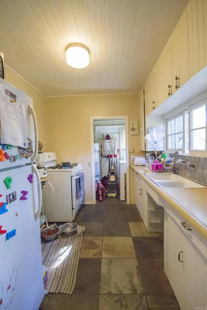 https://cdn.realtyfeed.com/cdn/127/306426109/73773f33bccde06b81ecdec69c65ea46.webp
