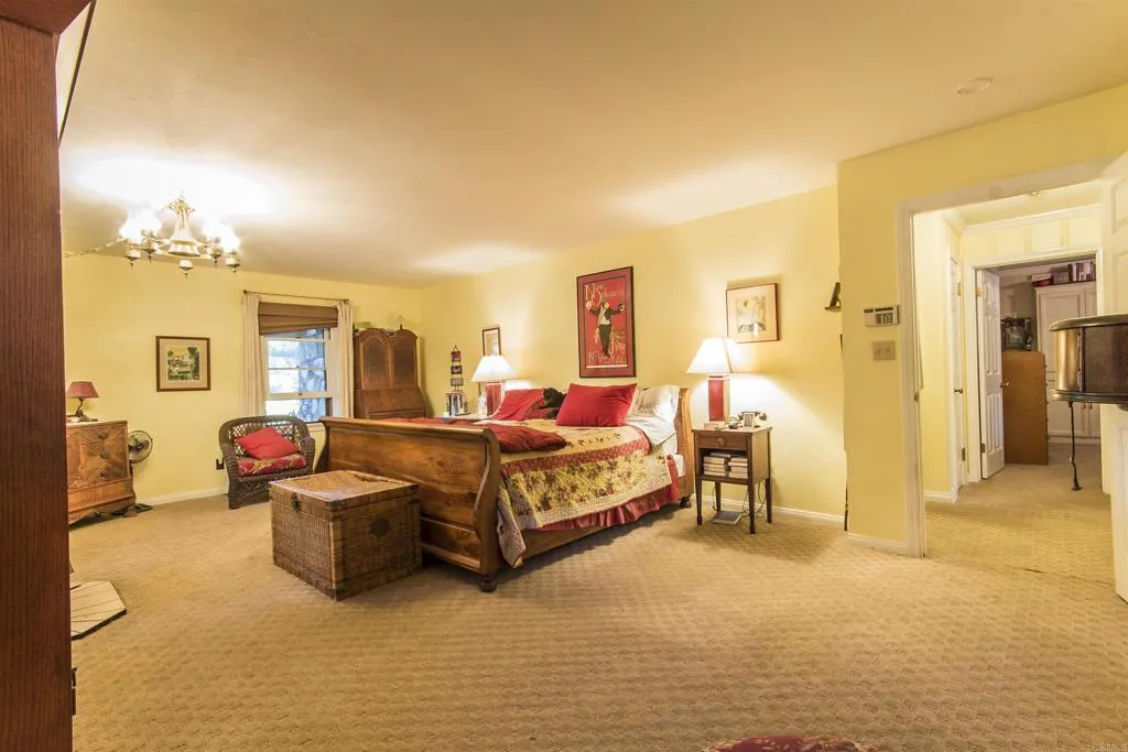 https://cdn.realtyfeed.com/cdn/127/306426109/742ff8016415864d5cdc358b6da4b92f.webp