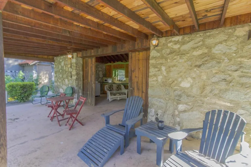 https://cdn.realtyfeed.com/cdn/127/306426109/a1a6ba32da5f3203744557ef9dca389e.webp