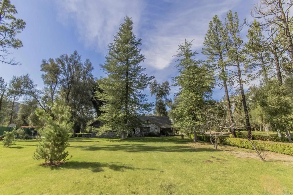 https://cdn.realtyfeed.com/cdn/127/306426109/a6f2c2226f4960bd6321a74aa9348e9e.webp