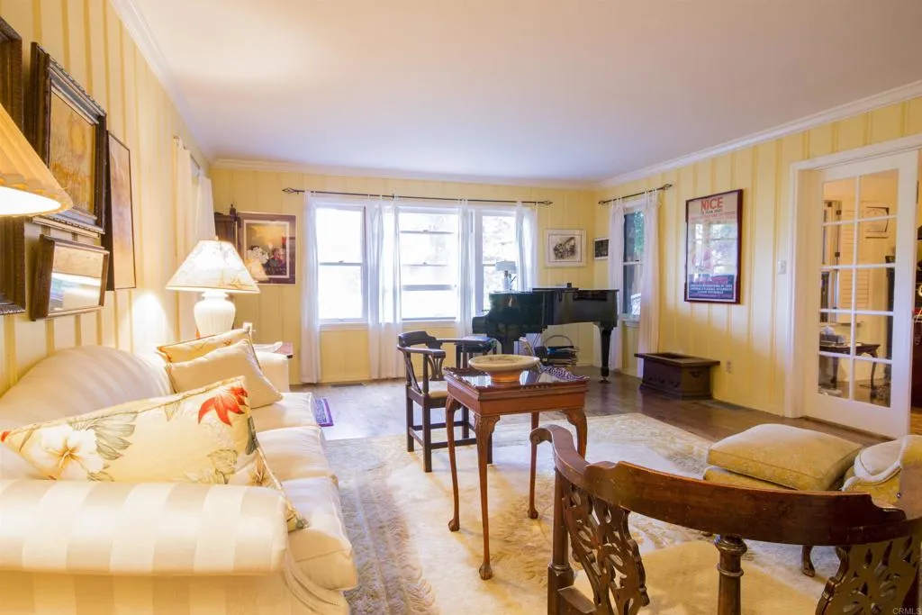 https://cdn.realtyfeed.com/cdn/127/306426109/b05d7d3bc41d6fd239c1a0bfafcc14f6.webp