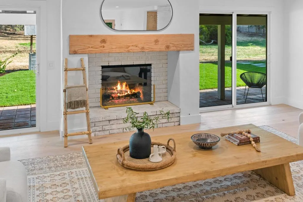 https://cdn.realtyfeed.com/cdn/127/306426248/01bf83cf7eed18b4957e237c5ea27601.webp