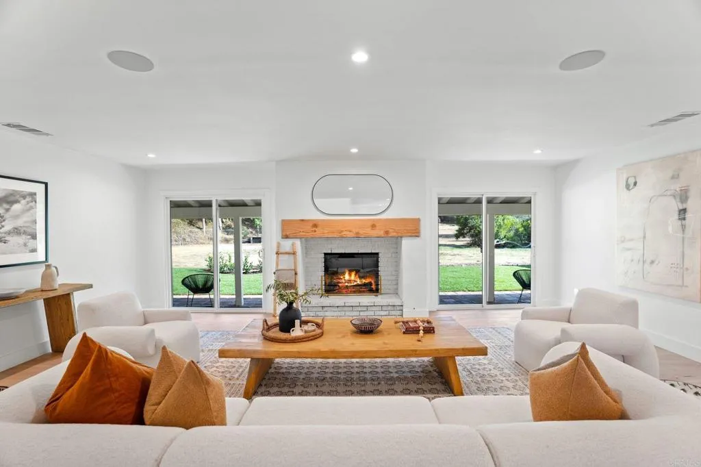 https://cdn.realtyfeed.com/cdn/127/306426248/514b5923a06889808e7f462415bf3102.webp