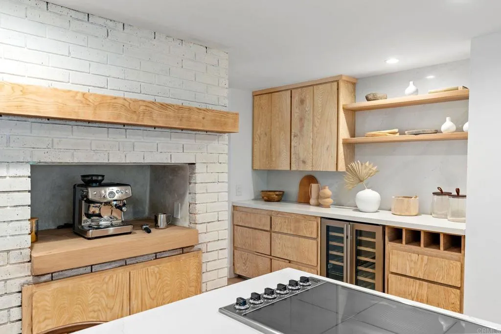 https://cdn.realtyfeed.com/cdn/127/306426248/973c5a0281347fe1350a9b4d81a161e5.webp