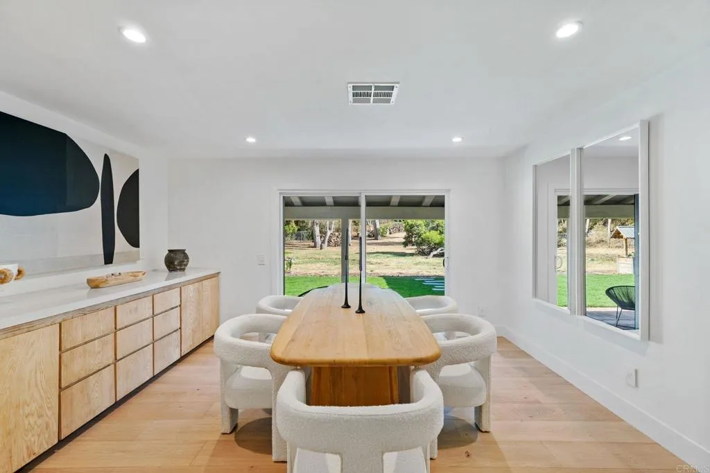 https://cdn.realtyfeed.com/cdn/127/306426248/9a180ffcb25b2d42c87a15ef3e72cf78.webp