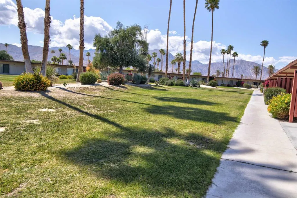 https://cdn.realtyfeed.com/cdn/127/306426361/9a9e79f8a2447d280d7cd235d84f17c9.webp