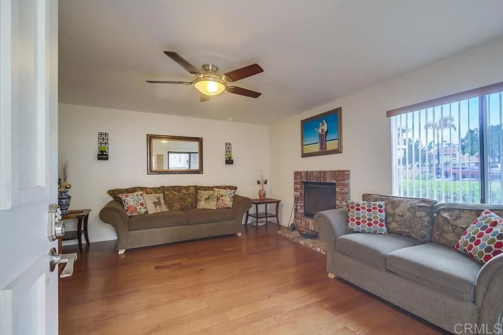https://cdn.realtyfeed.com/cdn/127/306426464/2b191ae609d1f9a1bf29c4fa910c2c60.webp