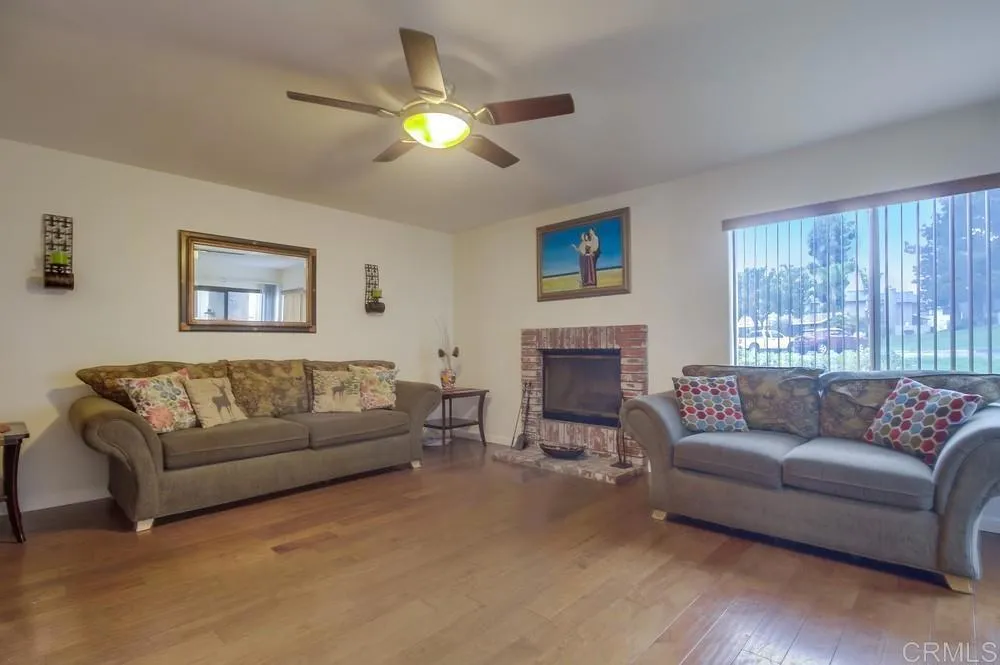 https://cdn.realtyfeed.com/cdn/127/306426464/4316b7c7657c6039b7197527def7c35c.webp
