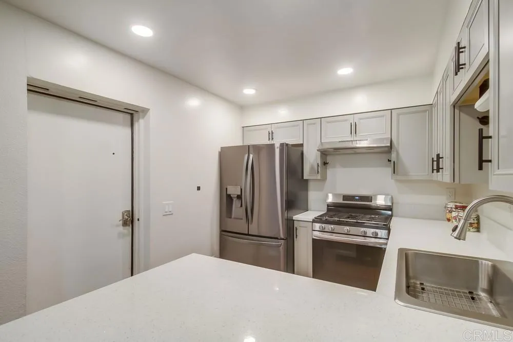 https://cdn.realtyfeed.com/cdn/127/306426464/5b7fe2286aeca9853b205aae459977aa.webp