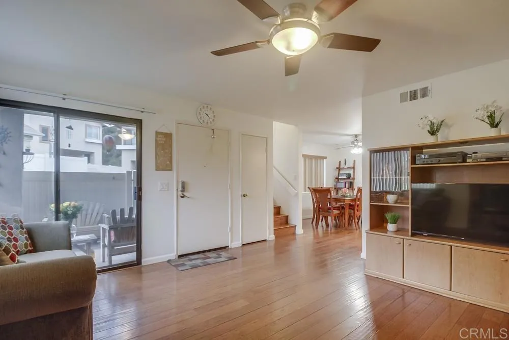 https://cdn.realtyfeed.com/cdn/127/306426464/b167f45828eec7757faacb6c06d94997.webp
