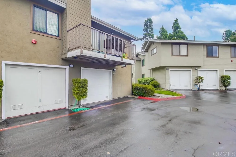 https://cdn.realtyfeed.com/cdn/127/306426464/f933153154a422bc95a37c3a4cf20718.webp