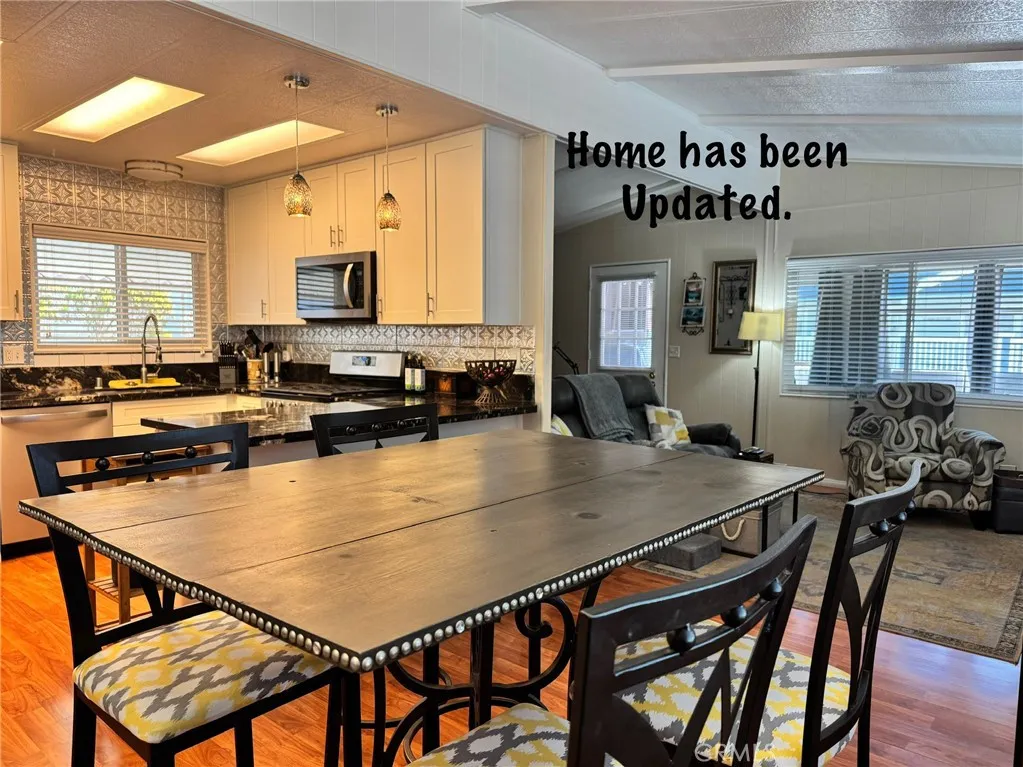 https://cdn.realtyfeed.com/cdn/127/306426501/23c474a3b201ed4d5aa981dab0c31762.webp