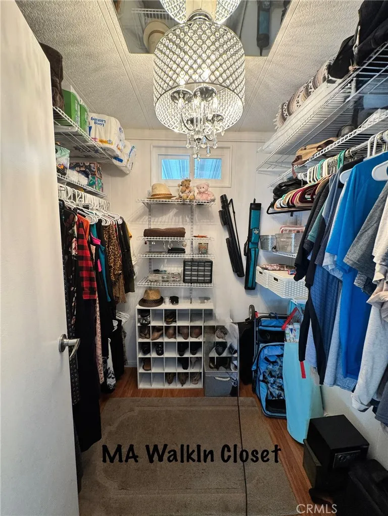 https://cdn.realtyfeed.com/cdn/127/306426501/70e8223923b218692502bfecd6d2b534.webp